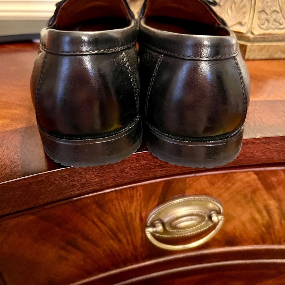 EUC Johnston & Murphy Aragon II Black Leather Kiltie Tassel Loafers Shoes 8.5 M - Picture 4 of 6